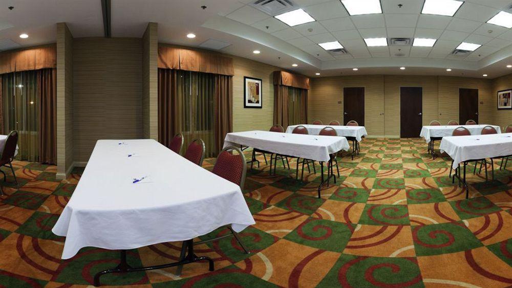 Holiday Inn Express & Suites Schererville By Ihg Zewnętrze zdjęcie
