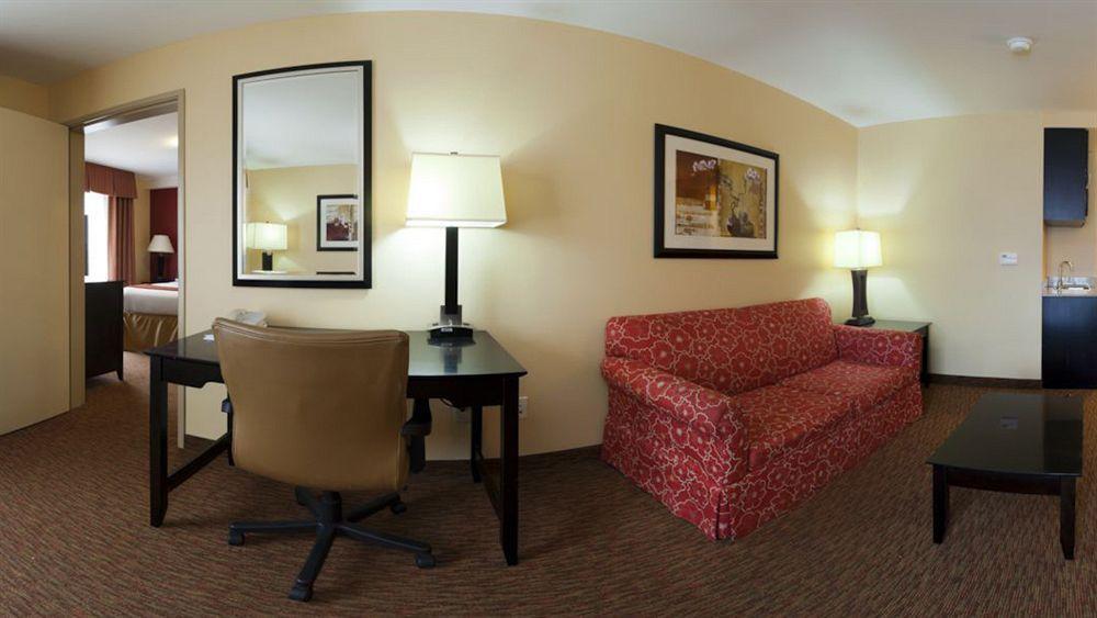 Holiday Inn Express & Suites Schererville By Ihg Zewnętrze zdjęcie