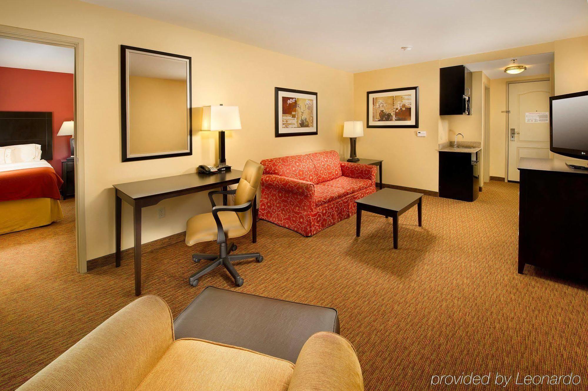 Holiday Inn Express & Suites Schererville By Ihg Zewnętrze zdjęcie